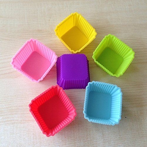 06 Pcs Reusable Multicolor Silicone Baking Muffin Cupcake Molds